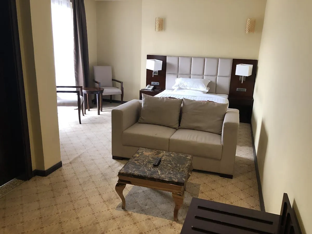 Berlottue Hotel Addis Ababa